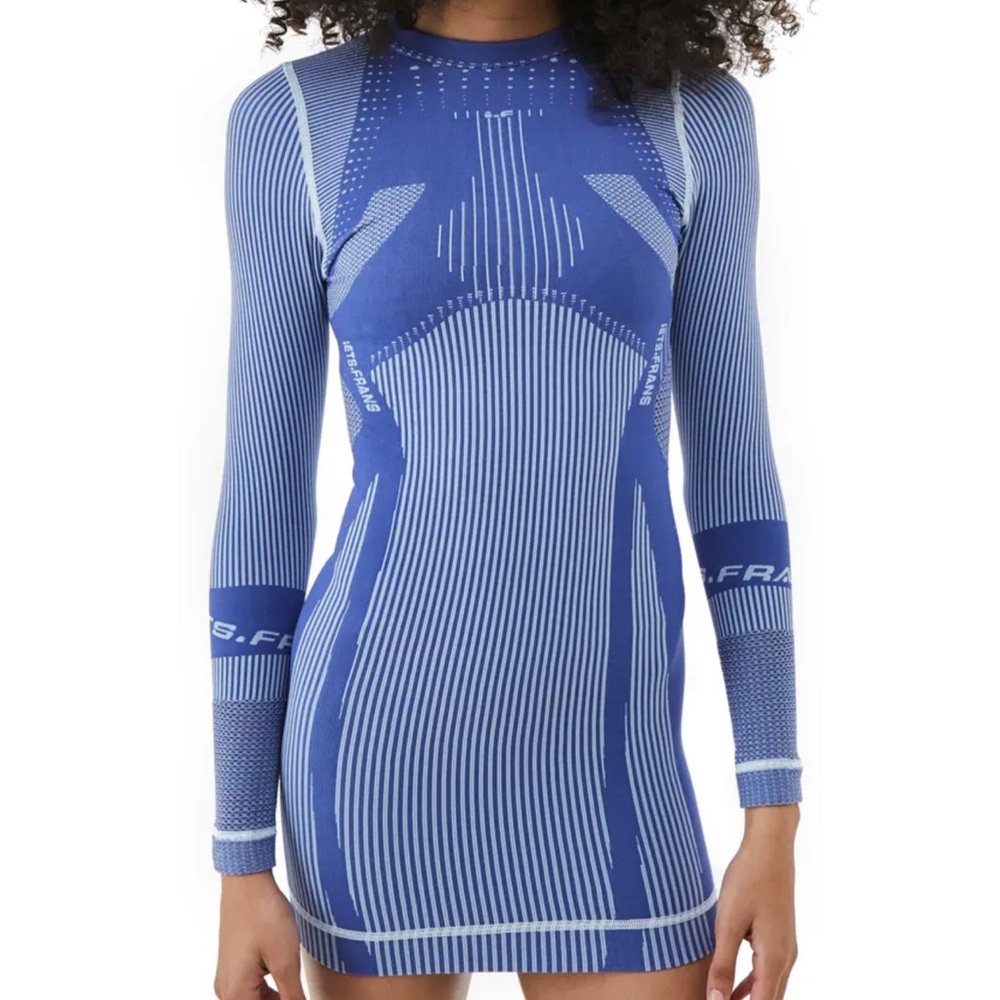 Seamless Long Sleeve Body-Con Dress , Baby Blue - new with tags 
IETS FRANS